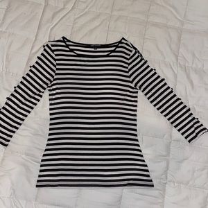 Cable & Gauge striped top. Size M.